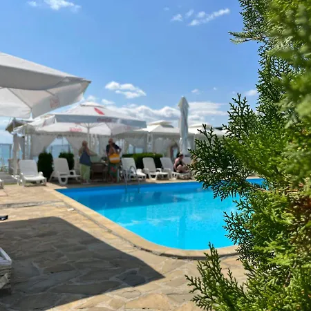 First Line In Next To Marina Complex * Szveti Vlasz