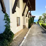 Apartman First Line In Next To Marina Complex