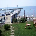 Apartman First Line In Next To Marina Complex *